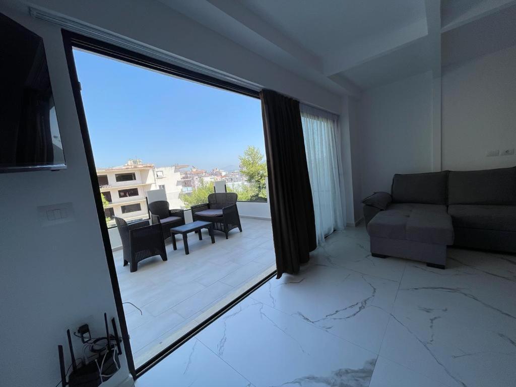 Sunrose Residences Sarandë Exteriör bild