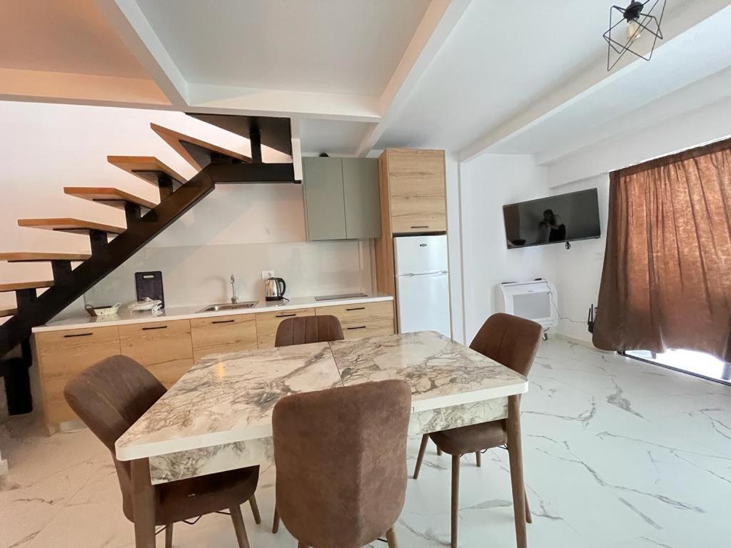 Sunrose Residences Sarandë Exteriör bild