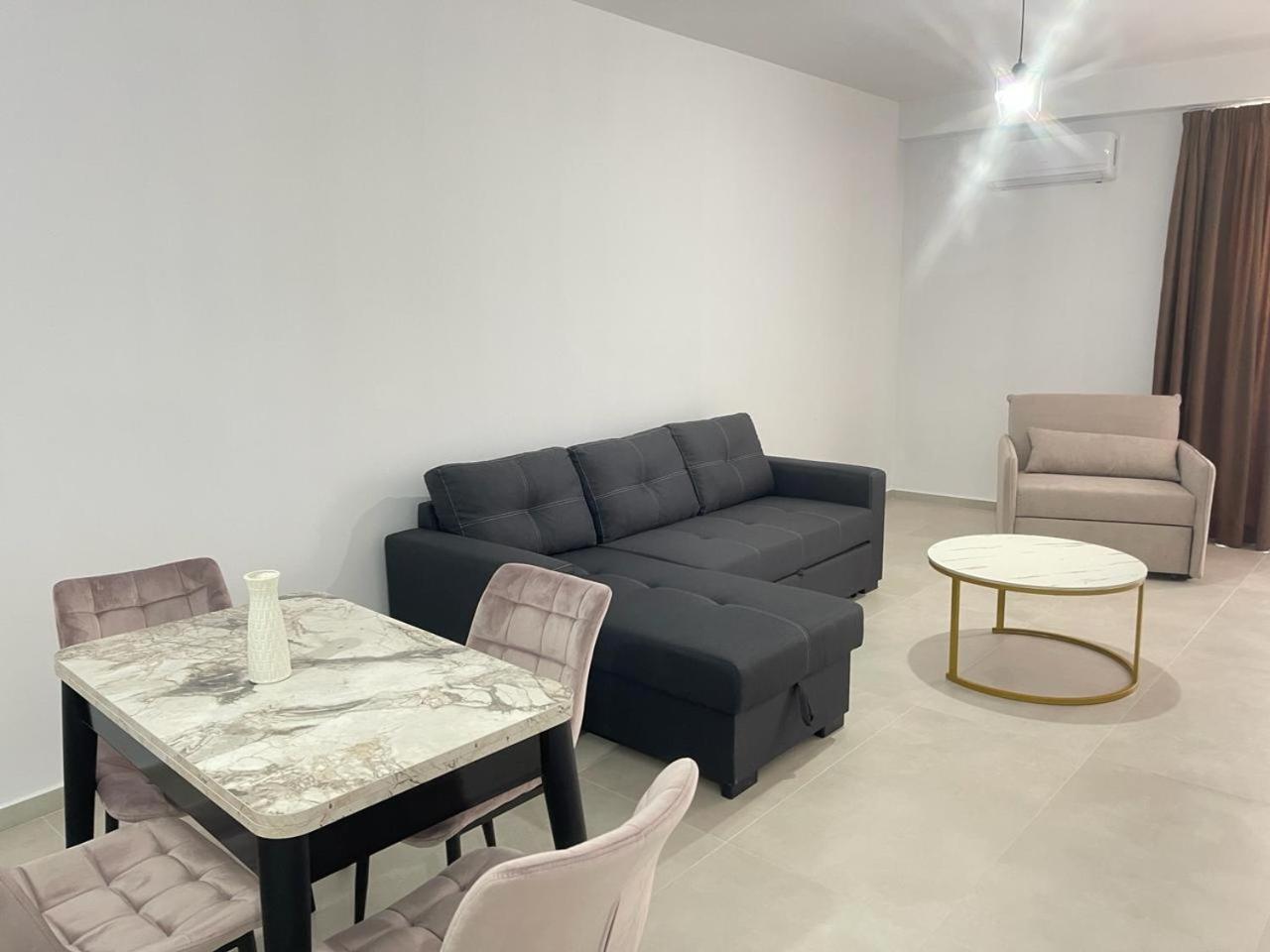 Sunrose Residences Sarandë Exteriör bild